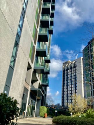 Flat for sale in Salford, Manchester