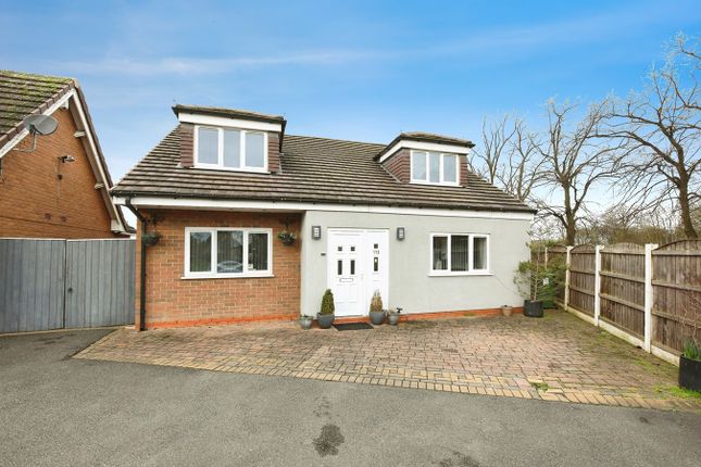 Thumbnail Detached house for sale in Long Lane South, Middlewich