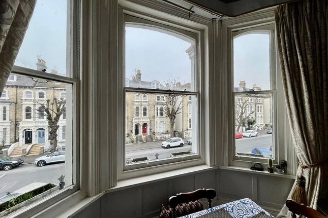 Flat to rent in Tisbury Road, Hove