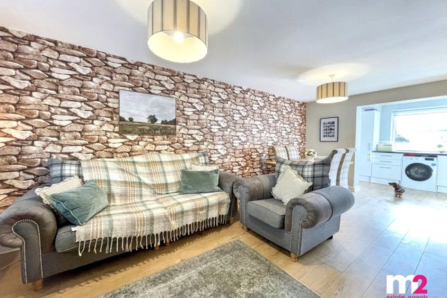 36, Railway Terrace, Abertillery photo 4