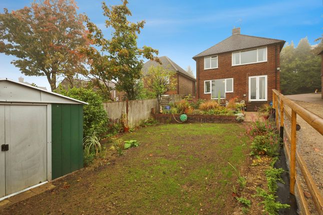 3-bed house on Sicklesmere,, Mutton Hall Hill, East Sussex, £300,000