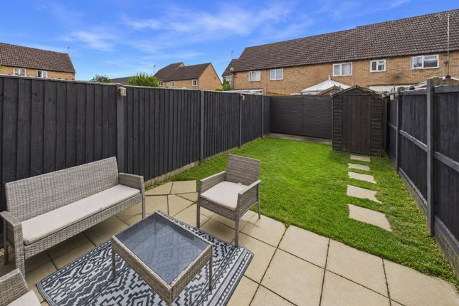 26, Deerhurst Place, Gloucester photo 4