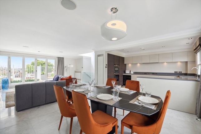 Thumbnail Flat to rent in Beaufort Gardens, London SW3.