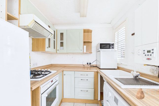 20, Osborne Drive, West Sussex photo 2
