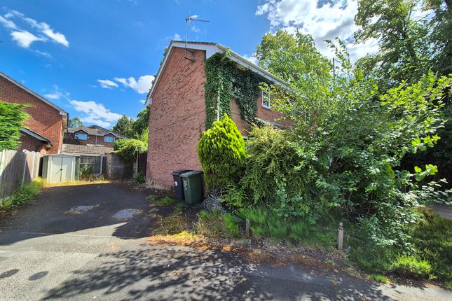 2a, Humphries Drive, Kidderminster photo 2