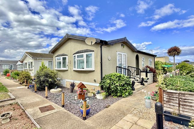 80, Kingsmead Park, Rochester photo 2