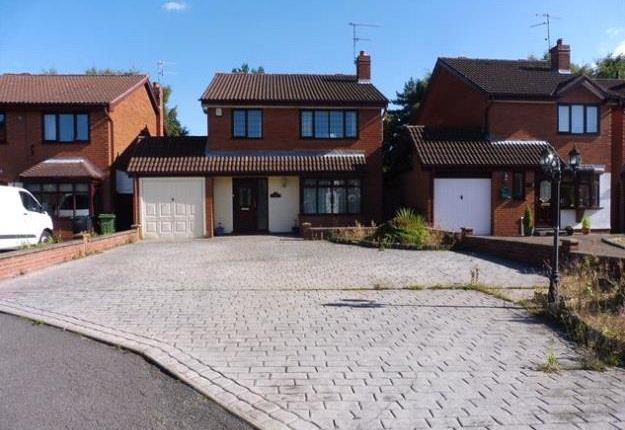 Detached house to rent in Elgar Crescent, Brierley Hill
