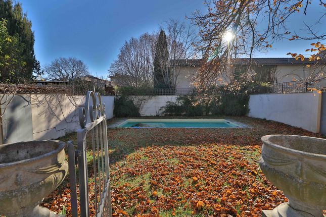 Villa for sale in Aigues Vives, Uzes Area, Provence - Var