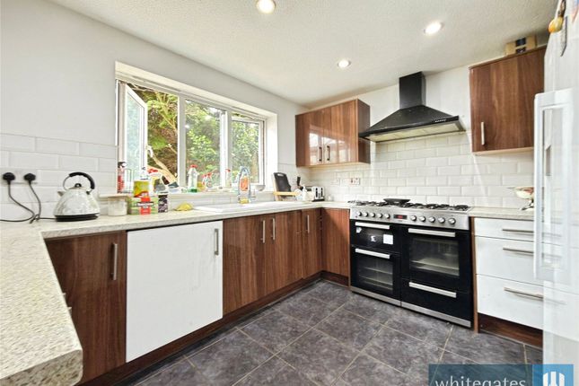 16, Heartwood Close, Merseyside photo 4