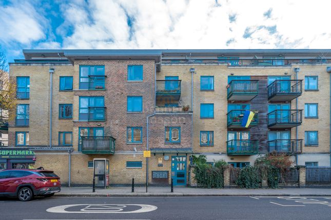 Flat for sale in Hexton Court, 6 Brownswood Road, London