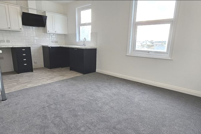 Flat to rent in 7-8 Somerset Place, Teignmouth, Devon TQ14