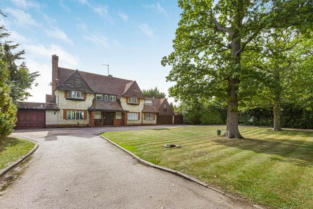 Thumbnail Detached house for sale in The Ridgeway, Cuffley, Potters Bar