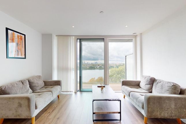 Flat 39, 48, Skylark Point, Newnton Close, London photo 4