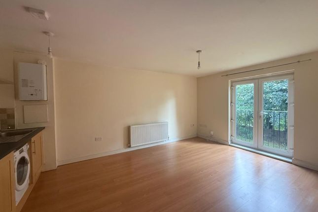 70, Lemans Drive, Dewsbury photo 2