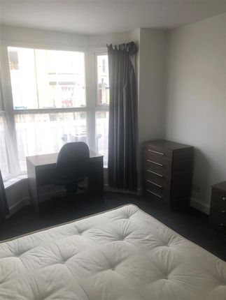 Shared accommodation to rent in Walgrave Street, Hull