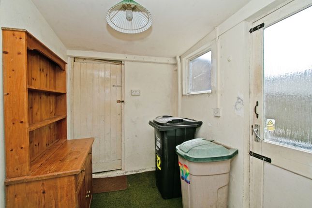 Ground Floor Apartment, 52, Cross Close, Cornwall photo 4