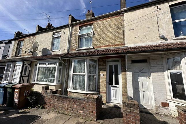 Thumbnail Terraced house to rent in Mead Road, Edgware