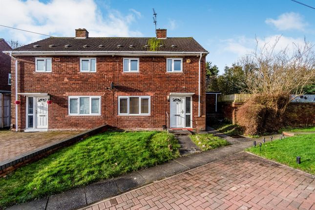 14, Rough Hills Close, Wolverhampton photo 2