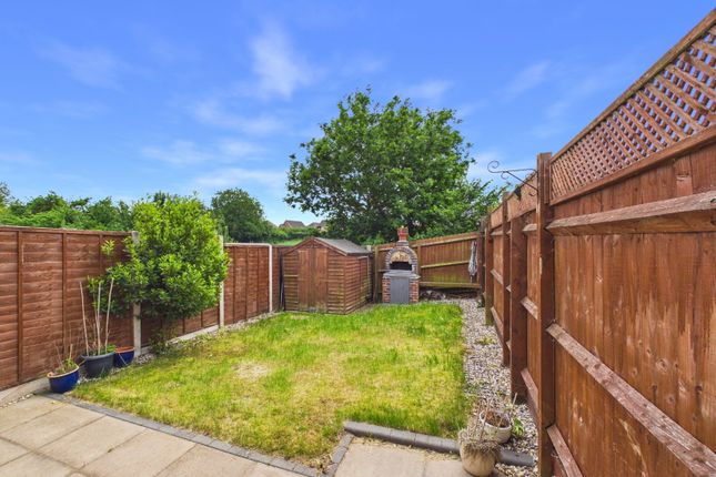 55, Groves Way, Kidderminster photo 4