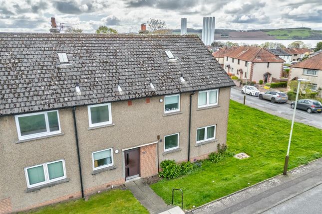 Thumbnail Flat for sale in Greendykes Road, Dundee
