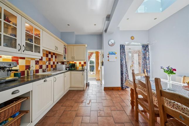 68, Woodgate, Rothley photo 3