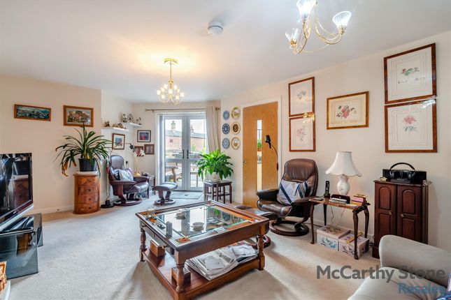 3 Whitaker Grange, New Street, Ossett photo 2