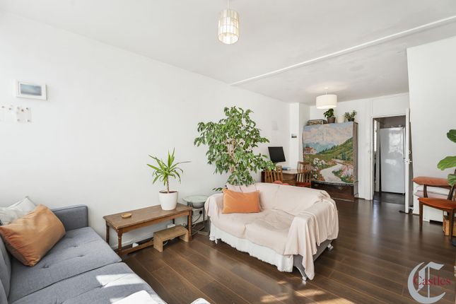 Flat 57, Gilby House, Berger Road, London photo 4