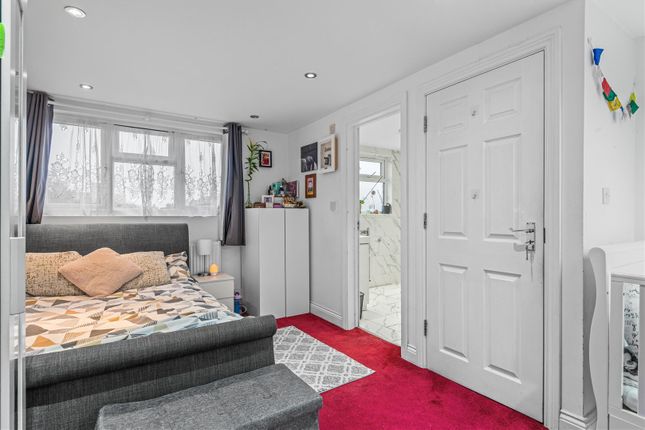 Semi-detached house for sale in Nield Road, Hayes
