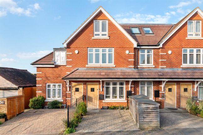 4-bed house on 34, Florence Avenue, Morden, £700,000