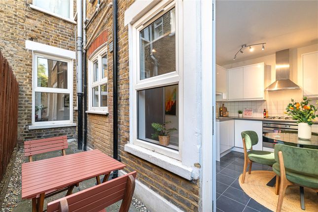 22a, Lynn Road, London photo 4