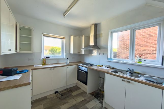 17 Beverley Way, Peterlee photo 3
