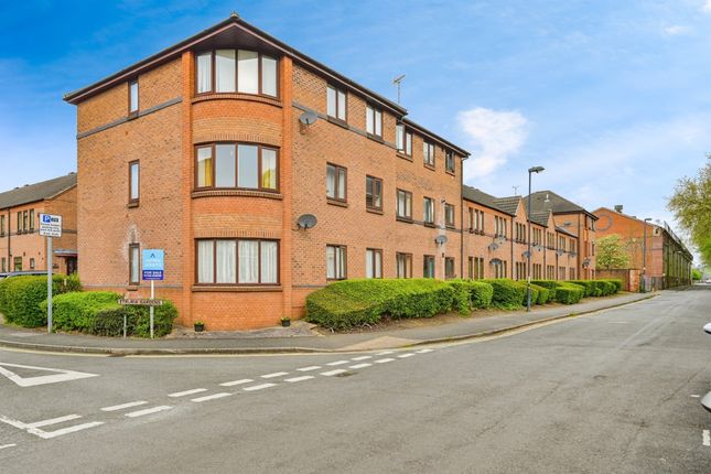 Flat for sale in Etruria Gardens, Chester Green, Derby