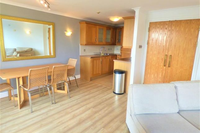 Thumbnail Flat to rent in Russell Place, London