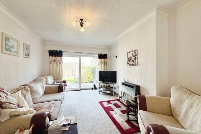 28, Colville Drive, Bury photo 2