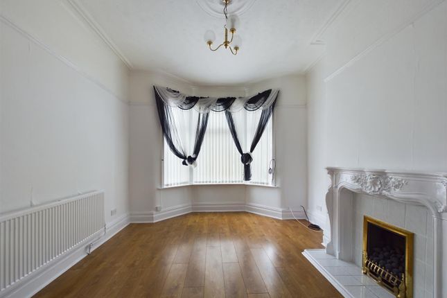 8, York Avenue, Wallasey photo 4