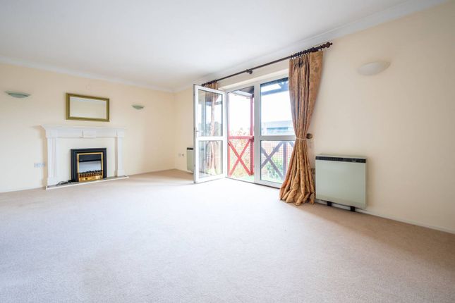 Flat for sale in Mount Place, Guildford