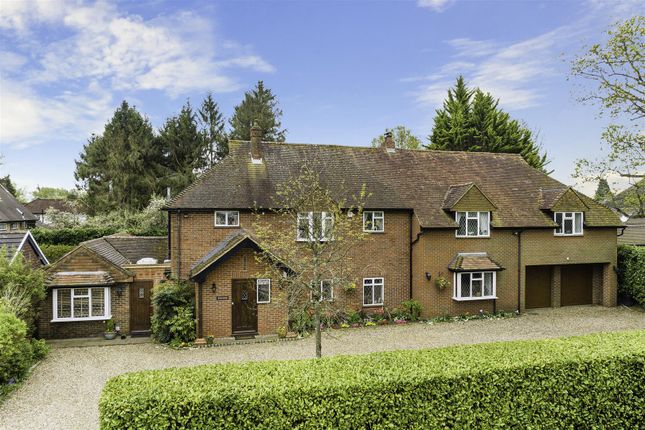 Thumbnail Detached house for sale in Copthill Lane, Kingswood, Tadworth