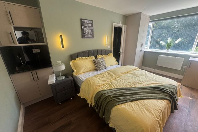 Room To Rent Putney