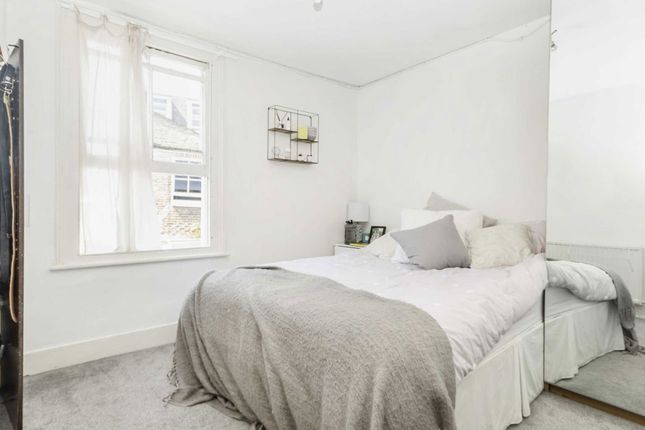 RGF, 129, Mirabel Road, Fulham photo 4