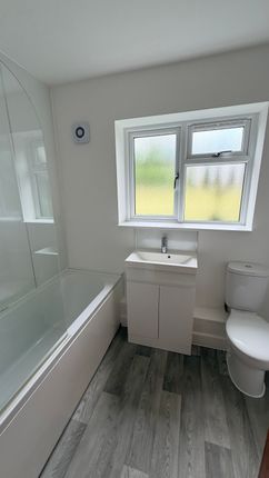 70 , Rocfort Road, Snodland photo 2