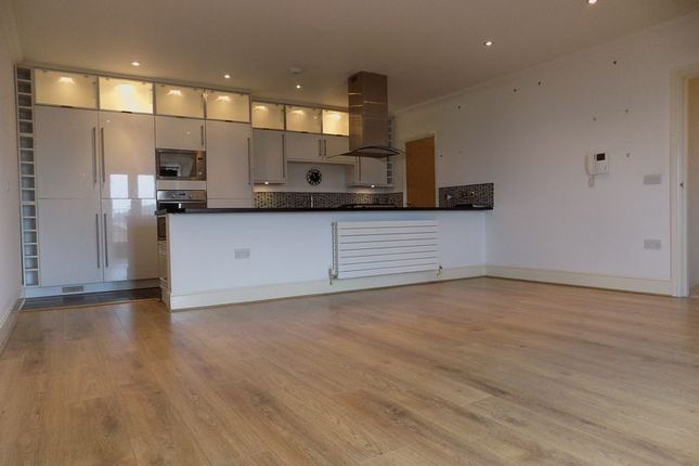 9 Windmill Court, Broadway, Sheerness photo 3