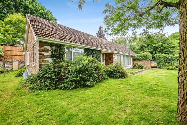 Thumbnail Detached bungalow for sale in High Street, Taplow, Maidenhead