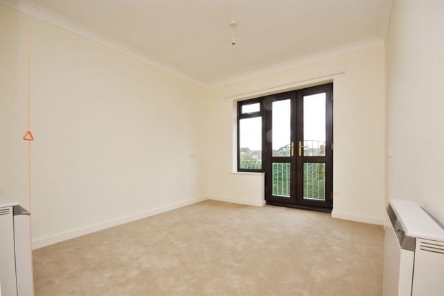 30, Milton Lodge, Hadlow Road, Sidcup photo 4