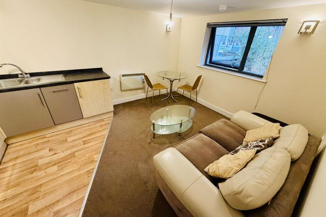 Flat 2, 7 Collier Street, Manchester photo 3