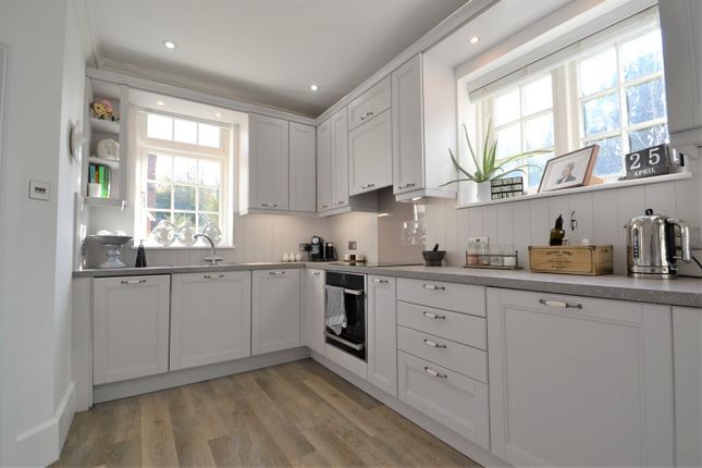 7 St. Joseph's Mews, Greyfriars Lane, Storrington photo 3