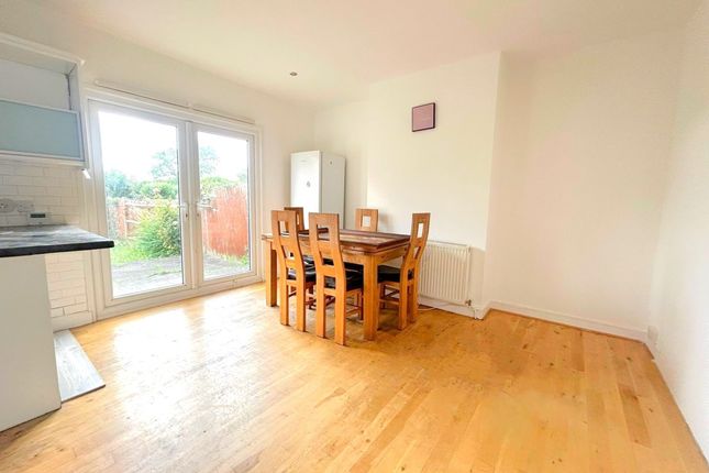 50, Fernbank Avenue, Wembley photo 2