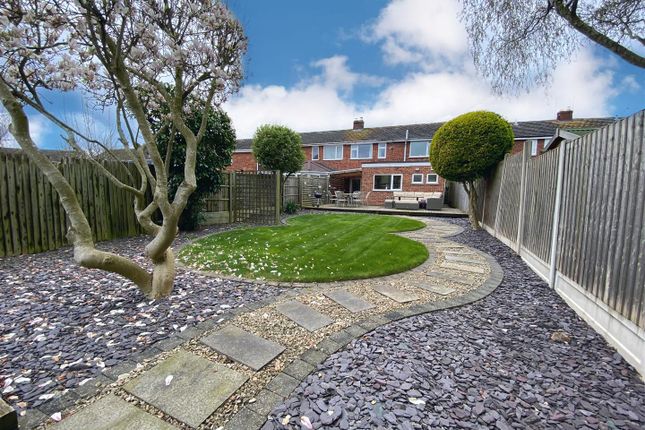 Semi-detached house for sale in Moat Close, Thurlaston, Leicester