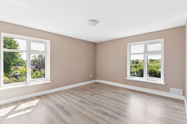 71 Moors Ley, Stevenage photo 3