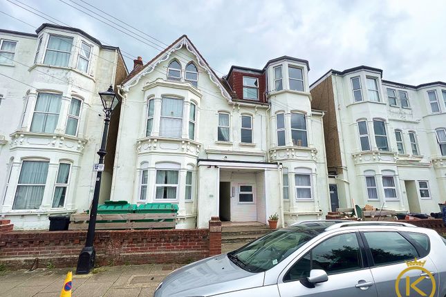 Flat to rent in Worthing Road, Southsea