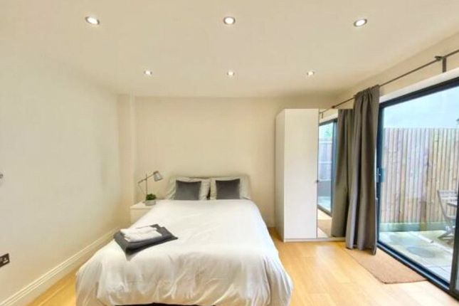 Thumbnail Detached house to rent in Lotus Mews, Sussex Way, Islington